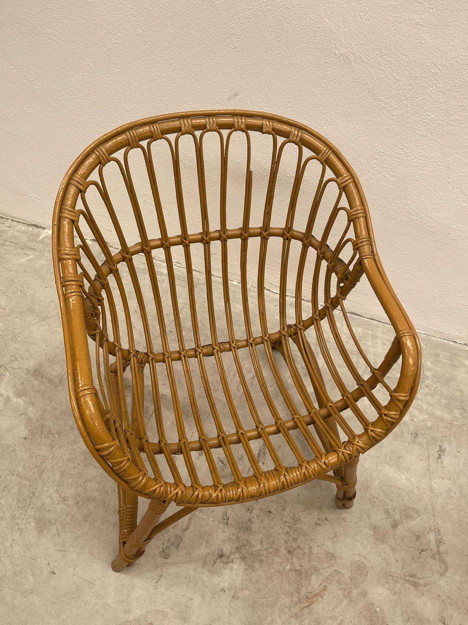 Set aus vier Stühlen und Tisch Bonacino-Design  (Bambus) im Angebot