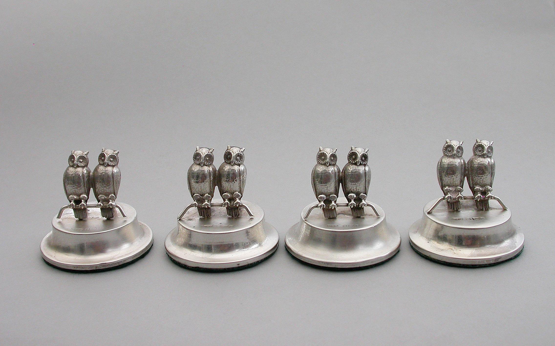 Early 20th Century Set Four Edwardian Silver Owls Menu Holders, by Levi & Salaman 1906-1907 For Sale