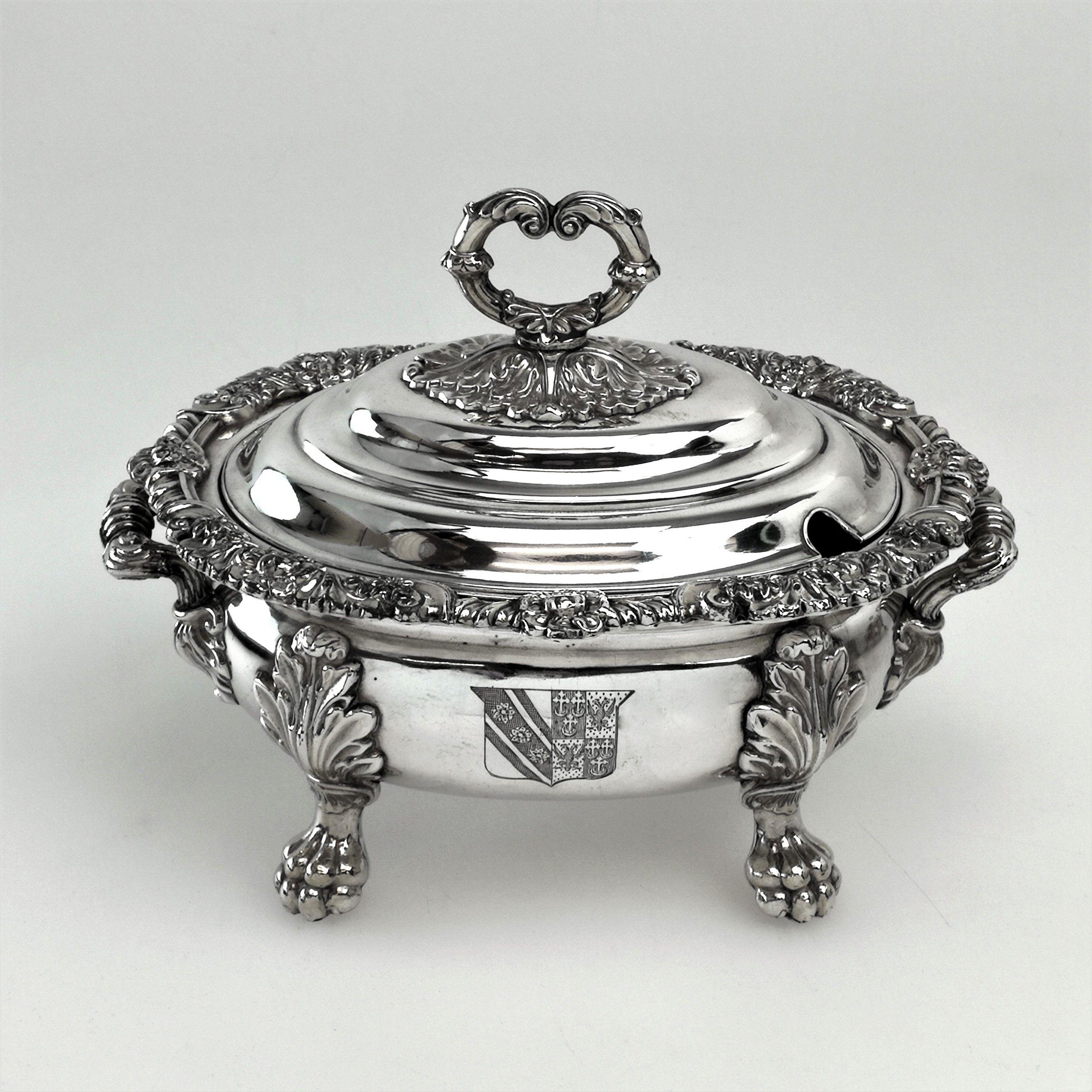 Set Four Georgian Antique Old Sheffield Silver Plate Sauce Tureens, circa 1820 In Good Condition In London, GB