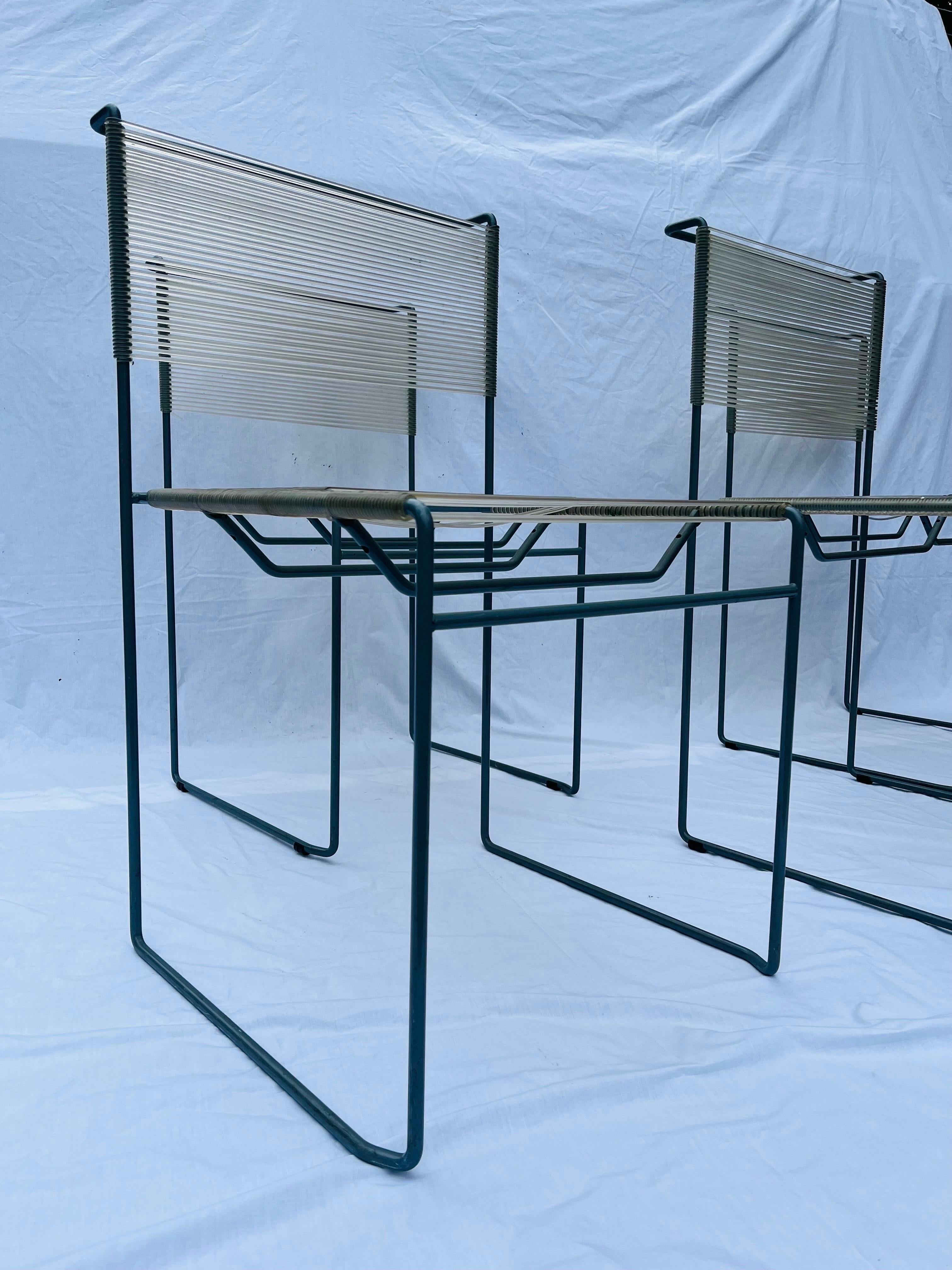 Set aus vier italienischen Design-Stühlen mit Spaghettiträgern aus der Fly Line von Giandomenico Belotti im Angebot 6