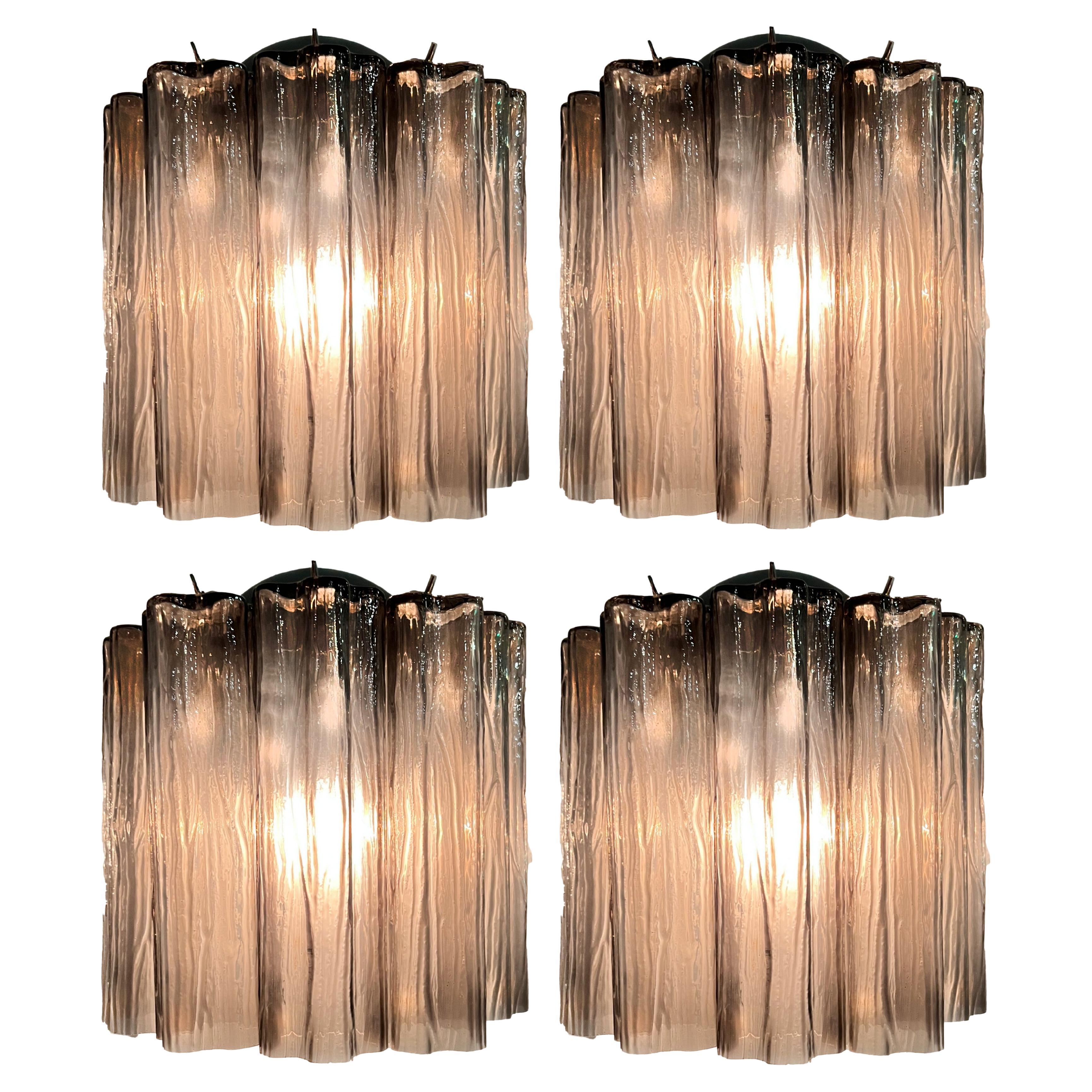 Ensemble de quatre appliques italiennes Murano