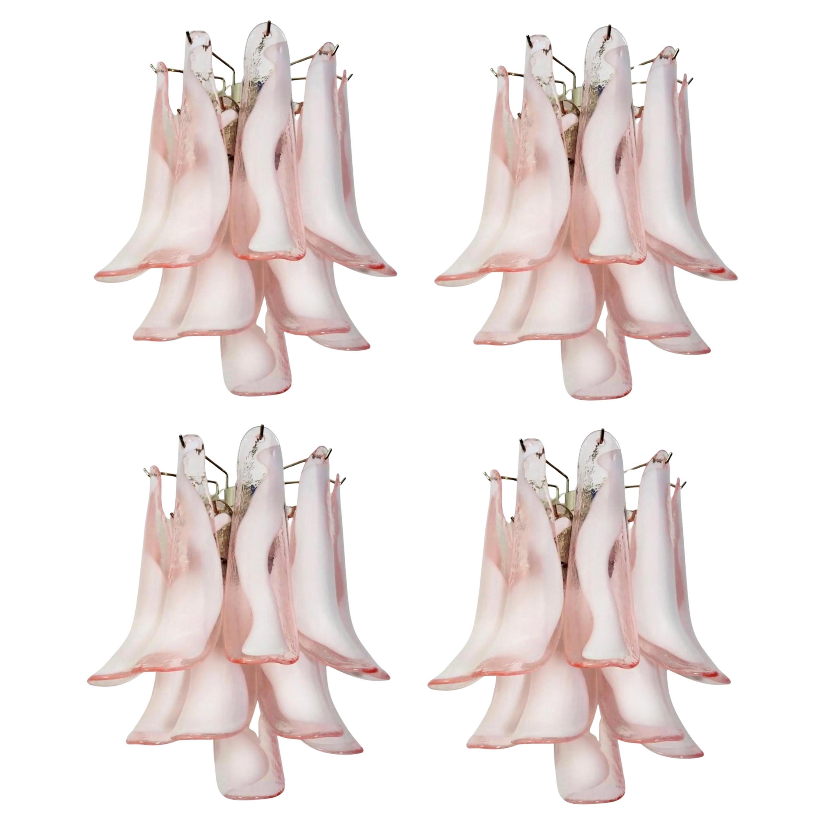 Ensemble de quatre appliques italiennes en forme de pétales de Murano, style Mazzega Murano