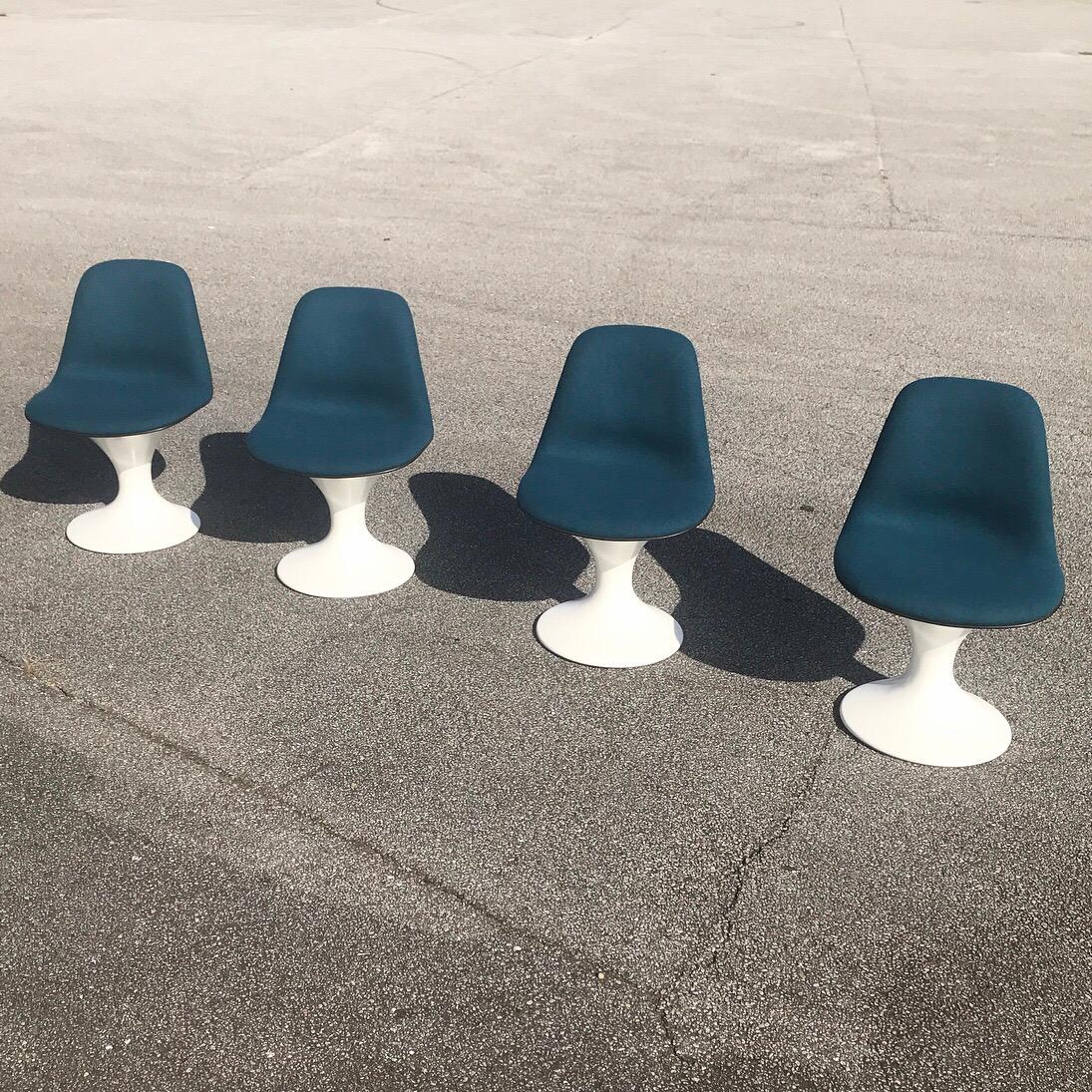 Mid-20th Century Set of Four Orbit Dining Chairs by Farner and Grunder for Herman Miller, 1960s