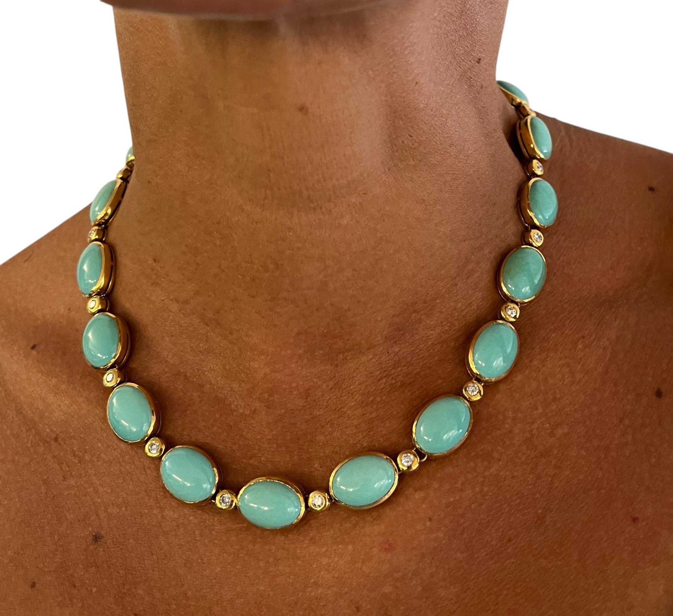 Gold Jewelry Set with Turquoise and Diamonds - Timeless Elegance For Sale 1