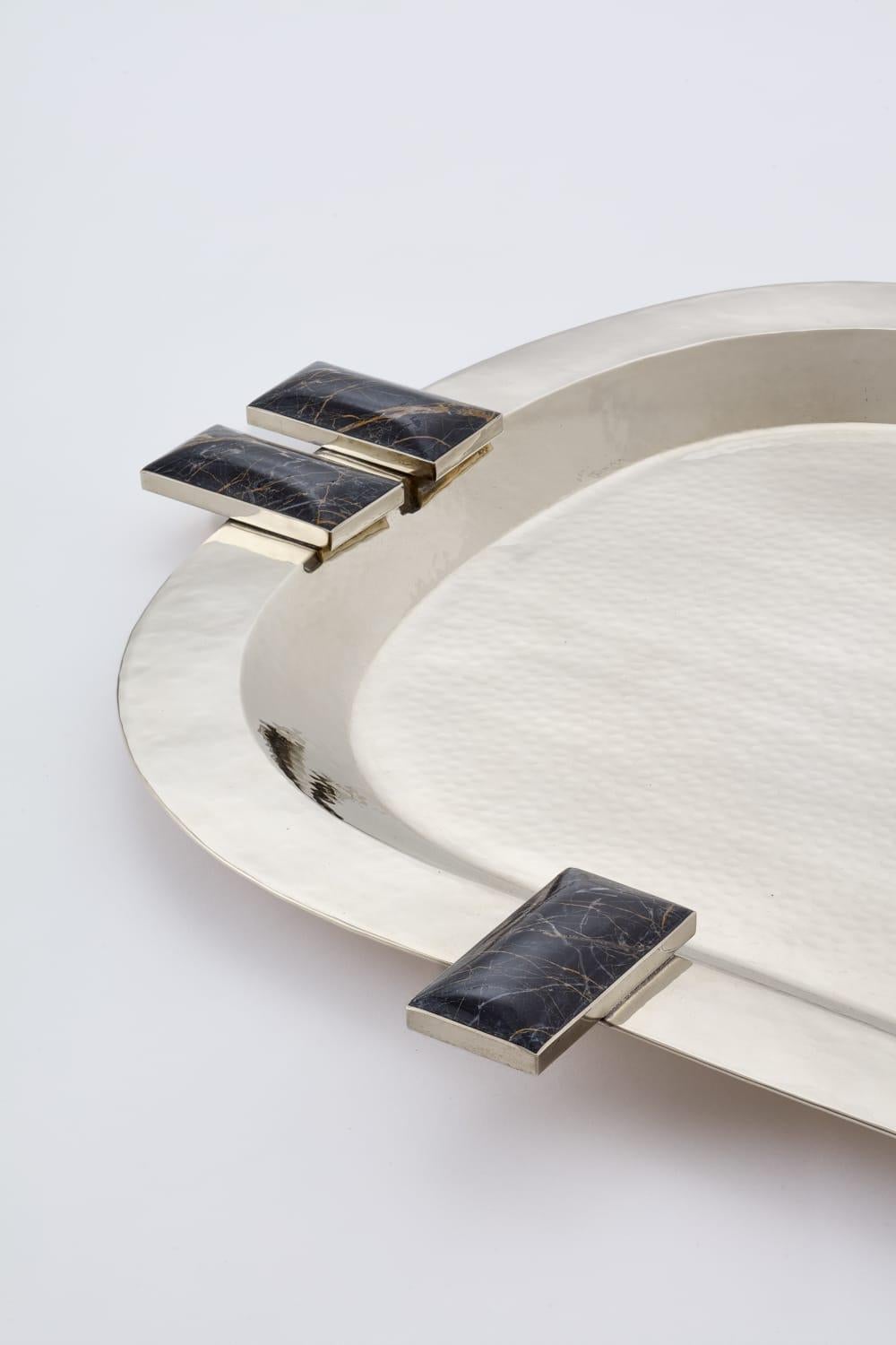 Modern SET Glaciar Silver Alpaca,  Black Onyx Stone Medium & Large Bar Tray For Sale
