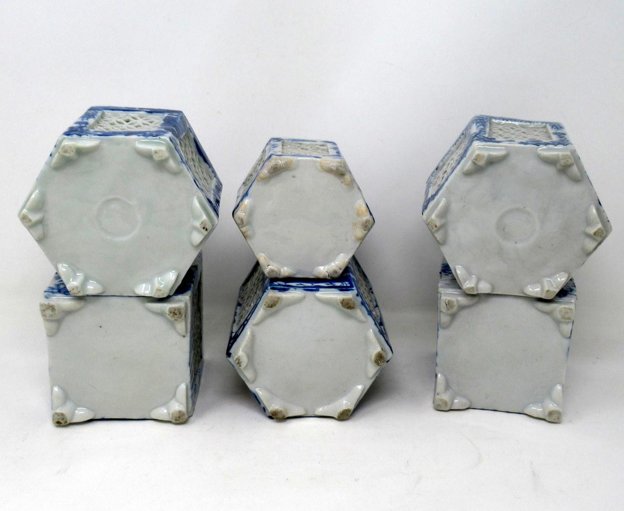 Set Hand Painted Blue White Japane Chinese Reticulated Hexagonal Porcelain Vases 2