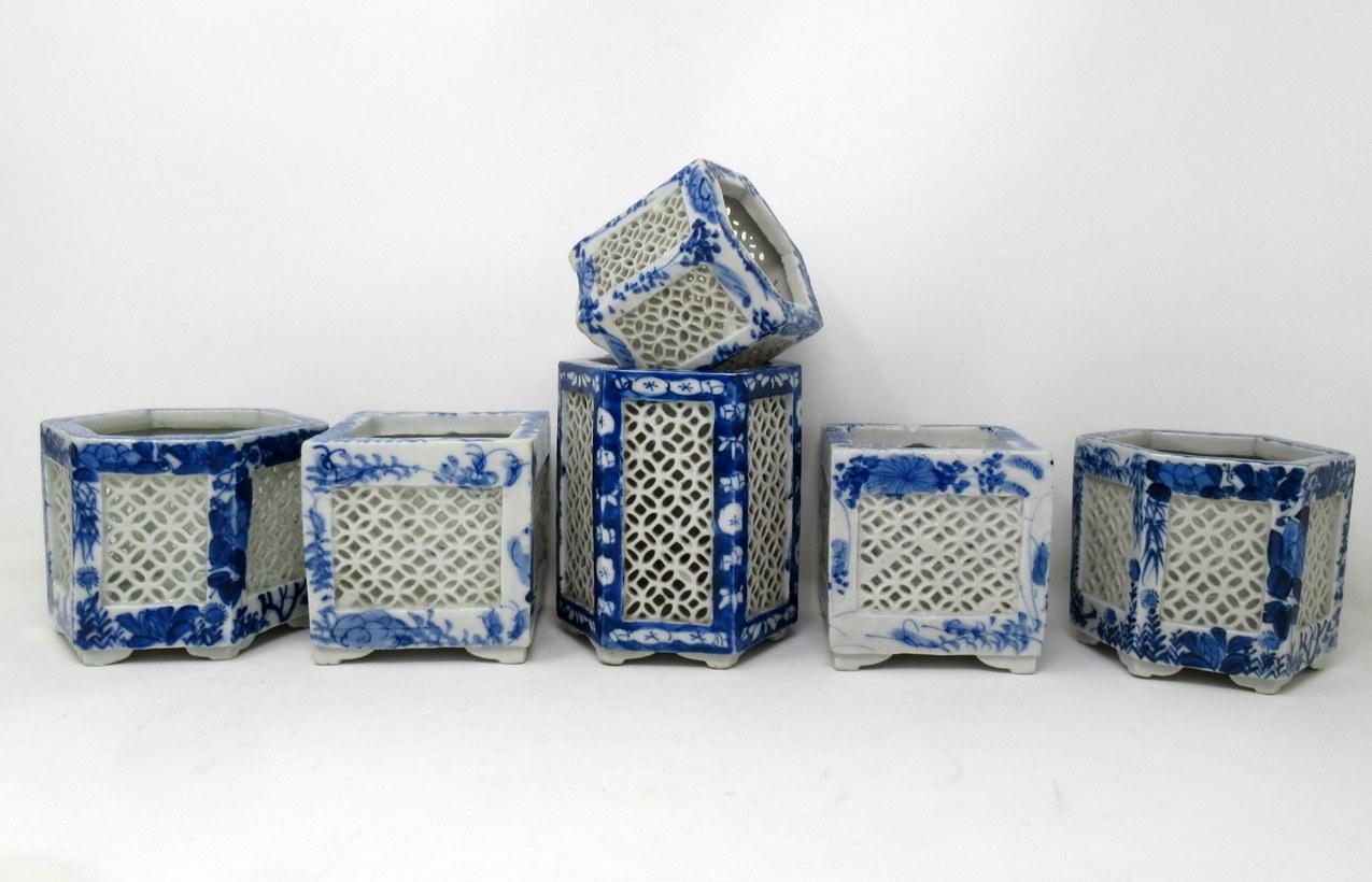 Set Hand Painted Blue White Japane Chinese Reticulated Hexagonal Porcelain Vases 3