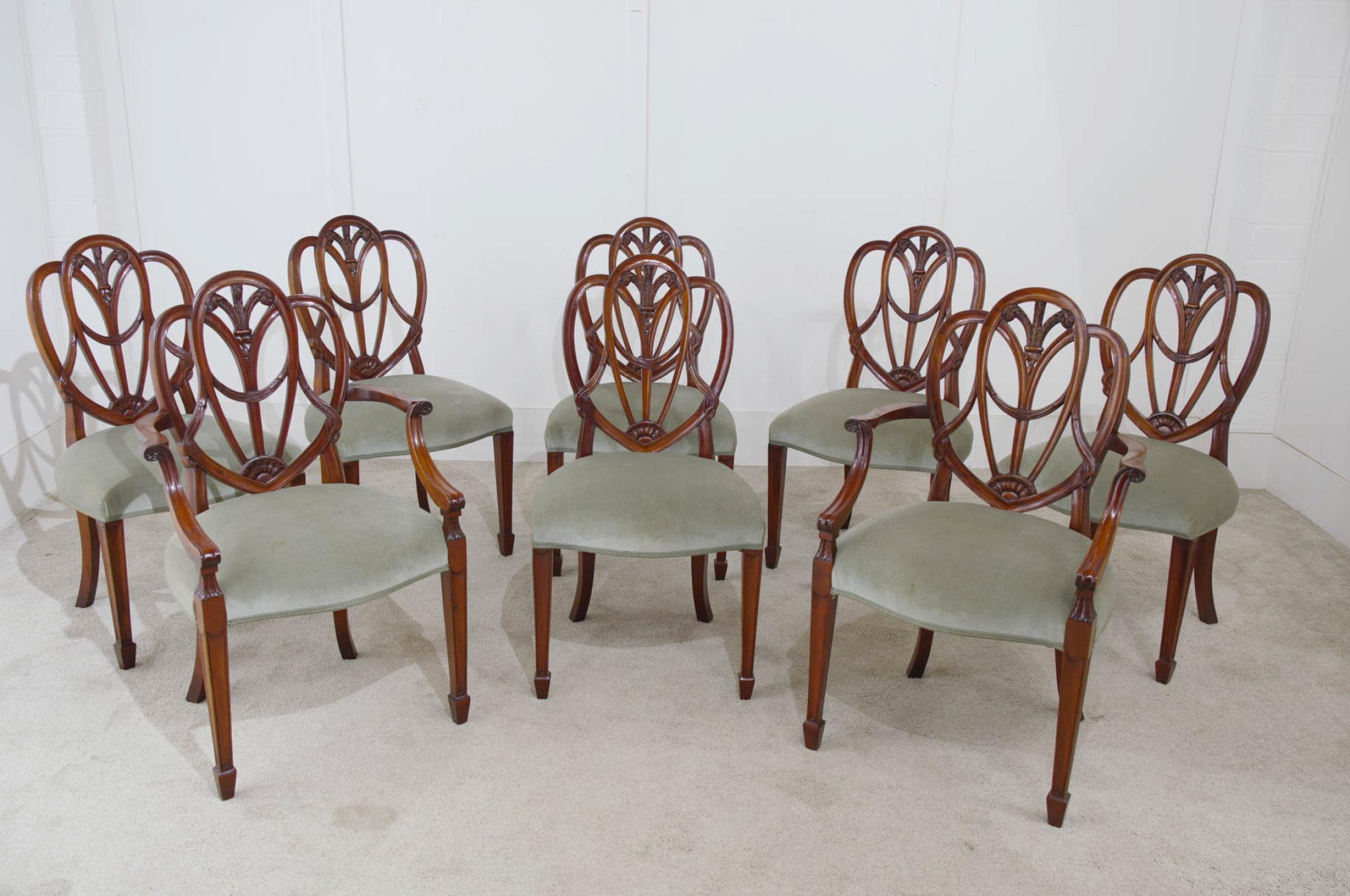 Début du 20ème siècle Set Hepplewhite Dining Chairs 8 Mahogany Diners en vente