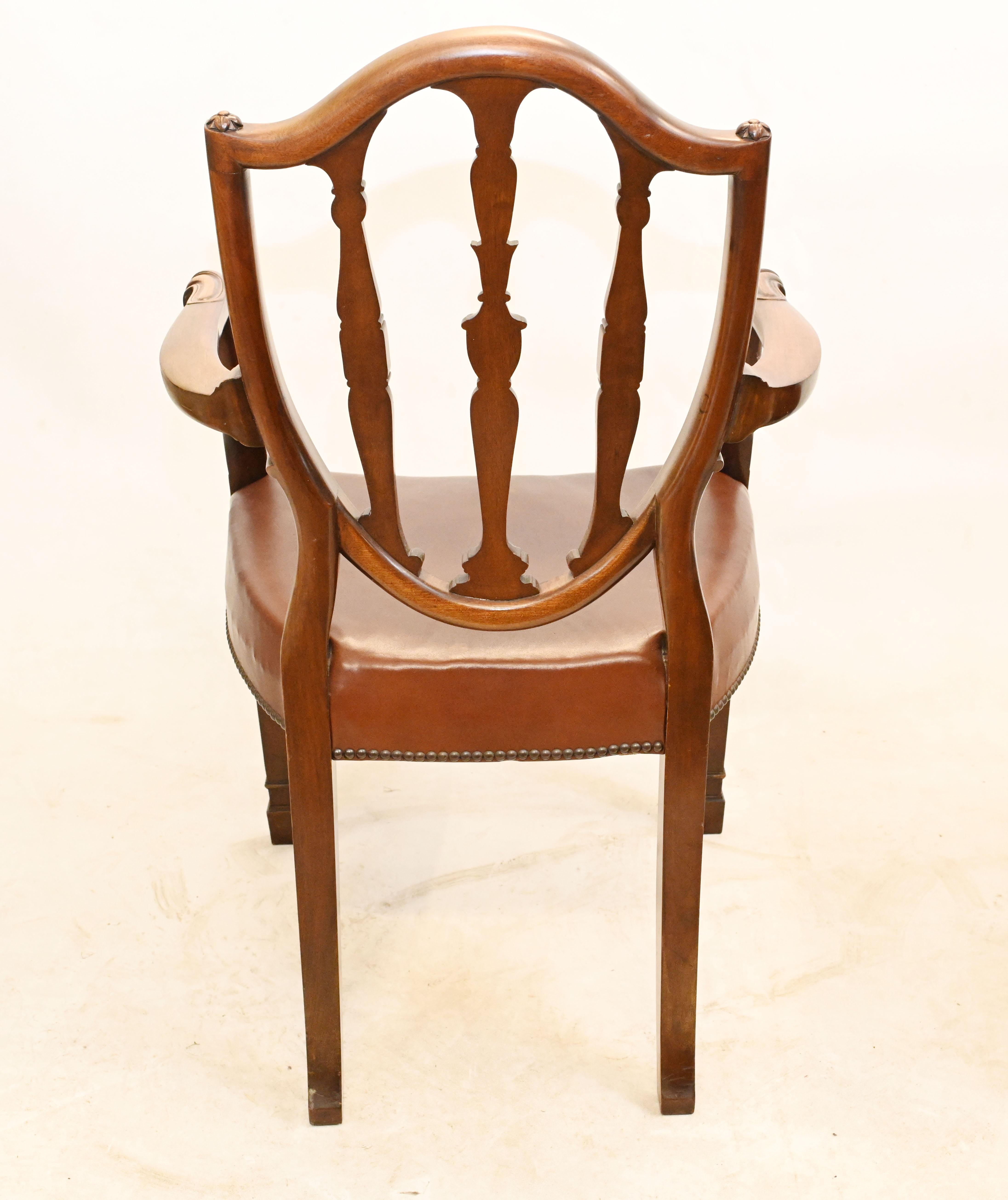 Ensemble de chaises de salle à manger Hepplewhite en acajou ancien 1880 en vente 9