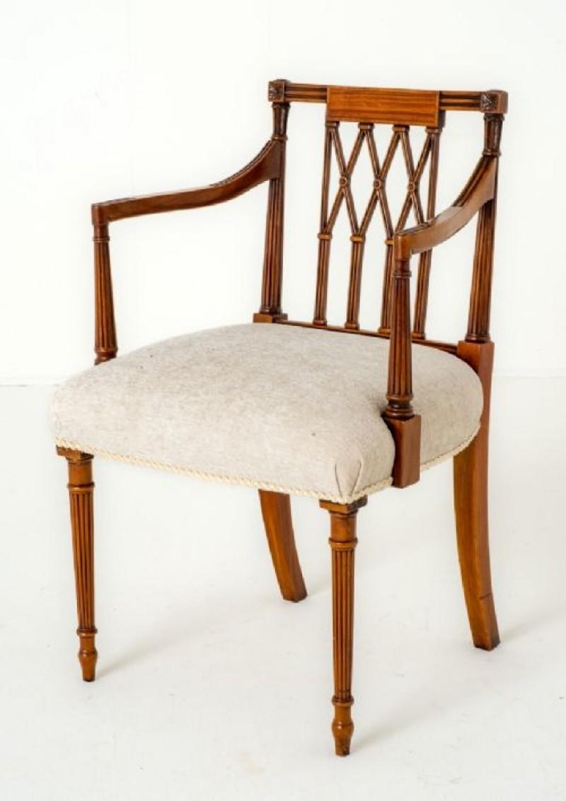 Early 20th Century Set Hepplewhite Dining Chairs Satinwood 8
