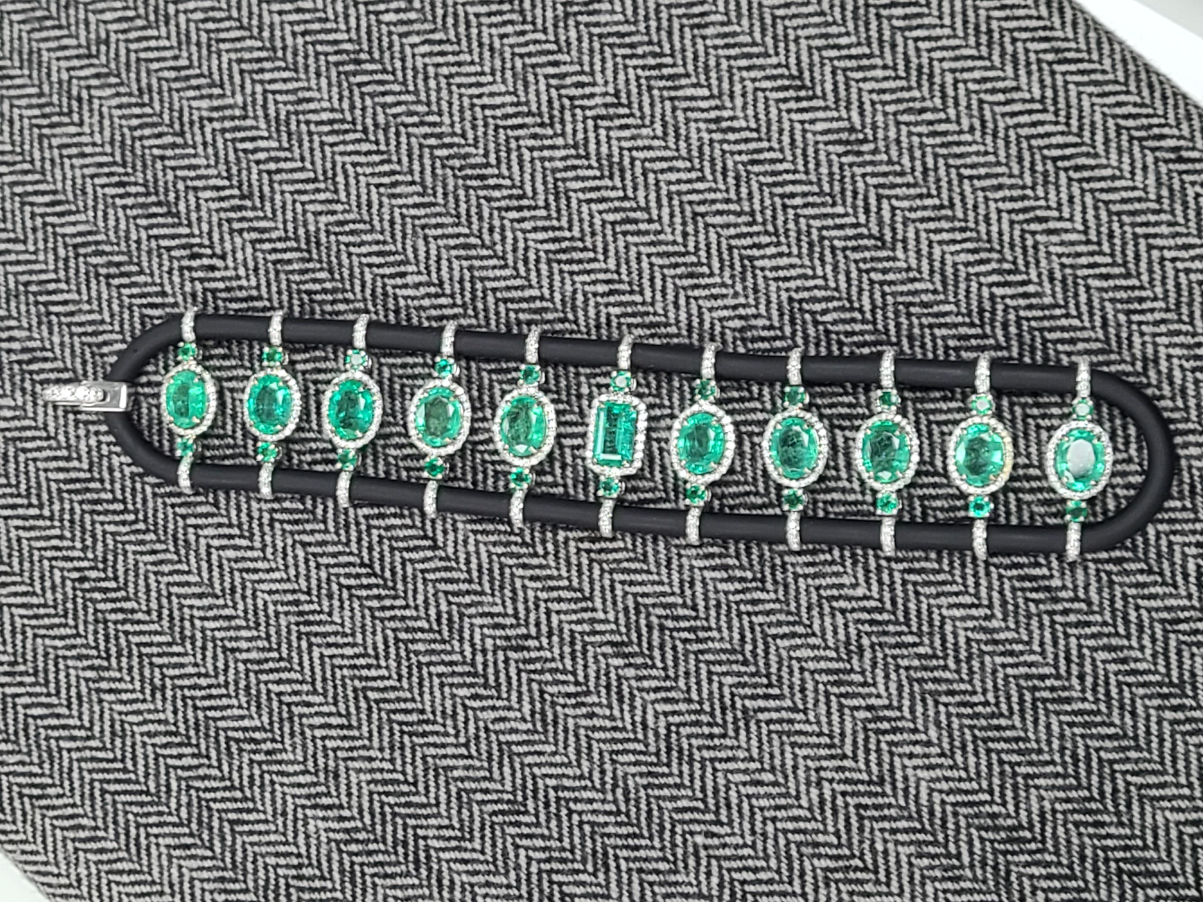 Women's 18 Karat Gold Chord Emerald Bracelet with Diamonds