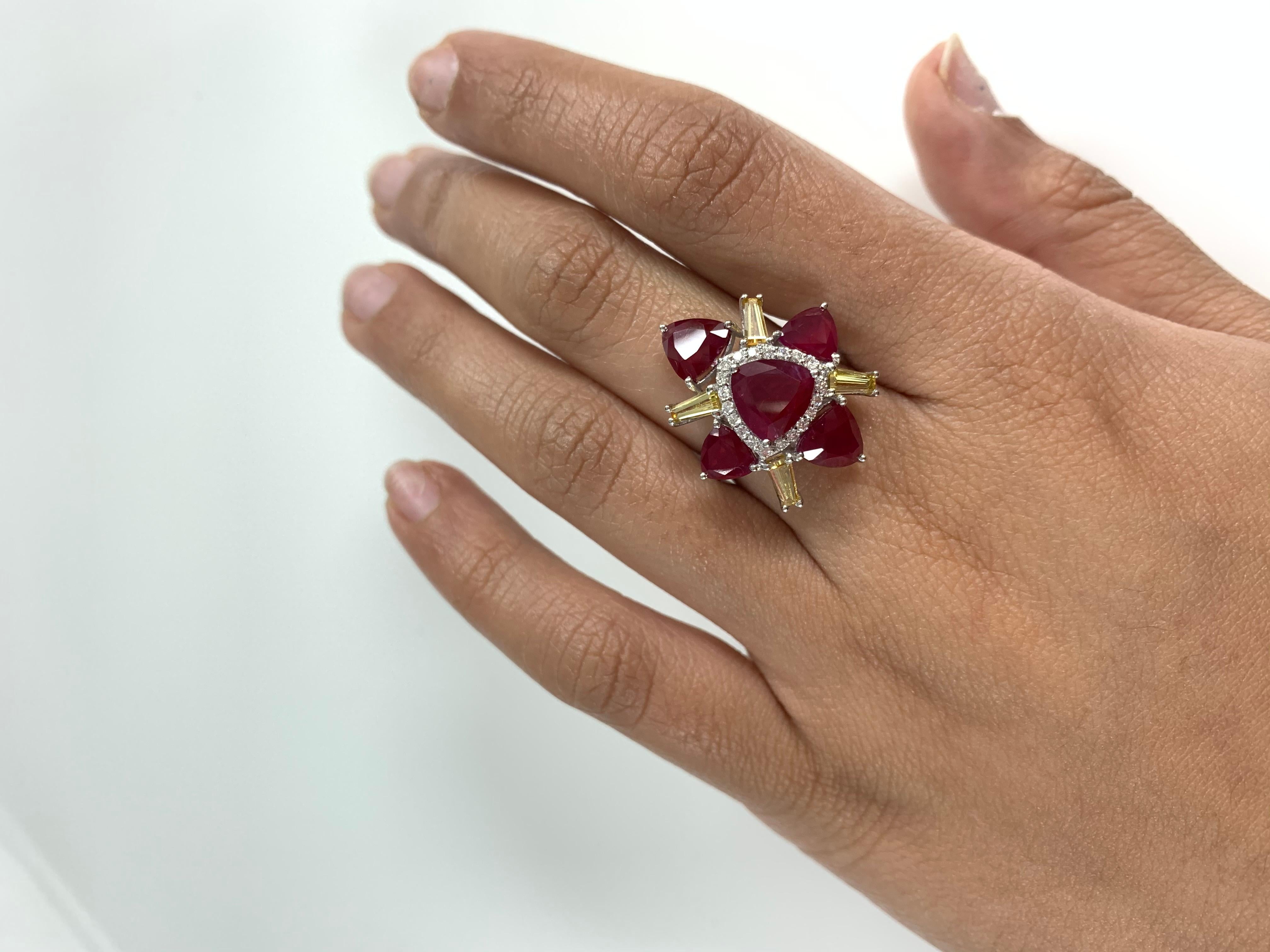 18 Karat Gold Mozambique Ruby and Baguette Diamonds Cocktail Ring 4