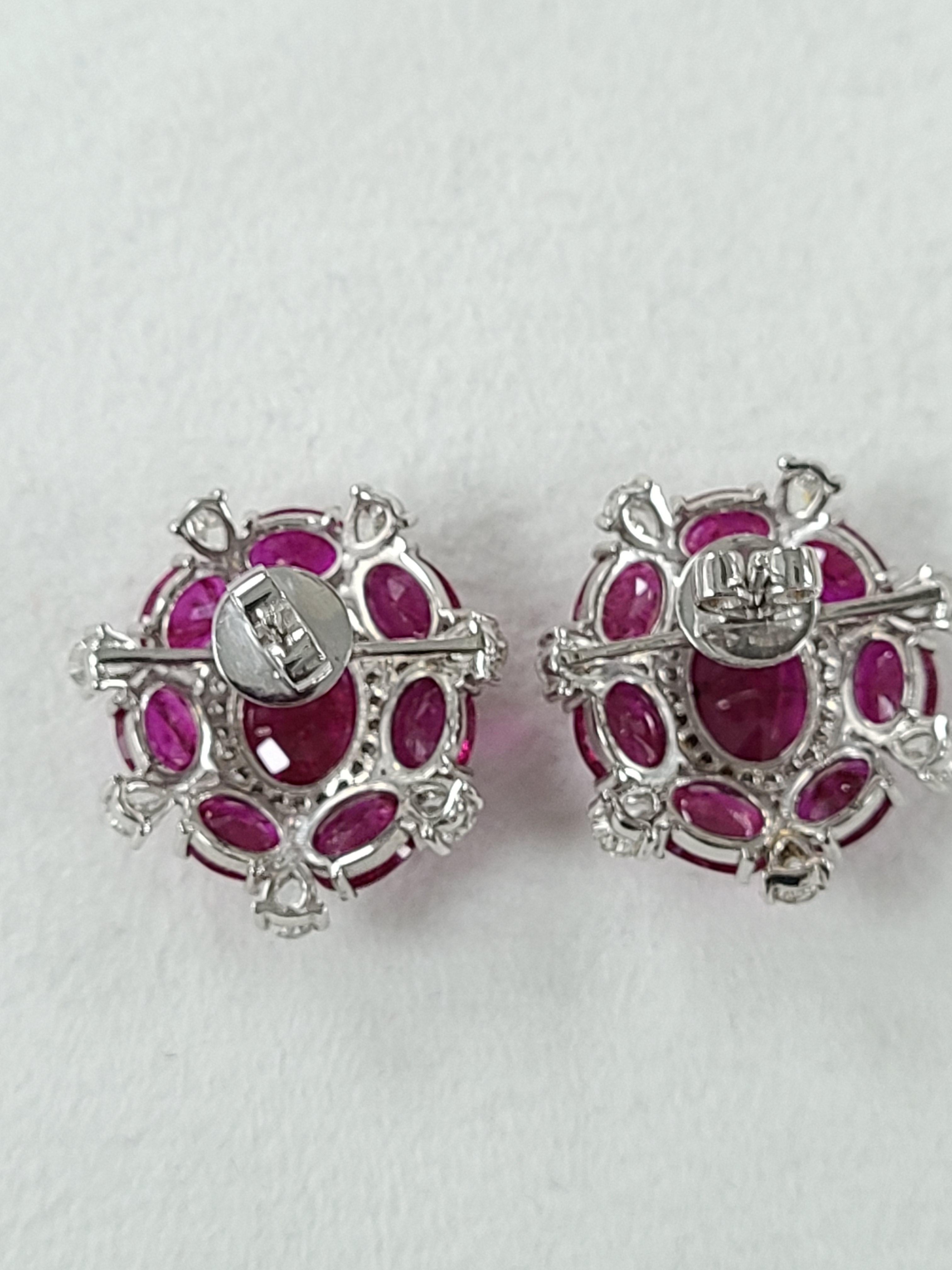 Women's or Men's 18 Karat Gold Natural Ruby and Diamonds Cluster Style Stud Earrings