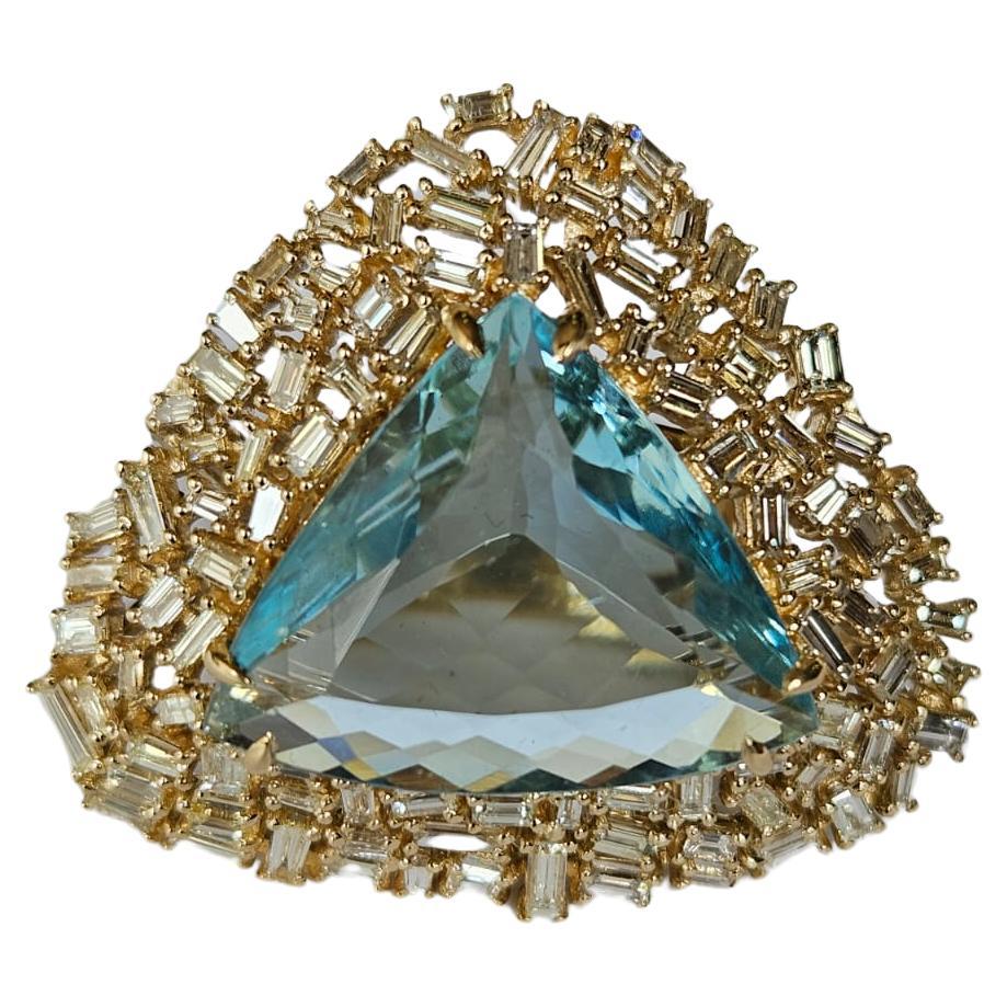 Bague cocktail en or 18 carats, aigue-marine et diamants baguettes de 10,23 carats