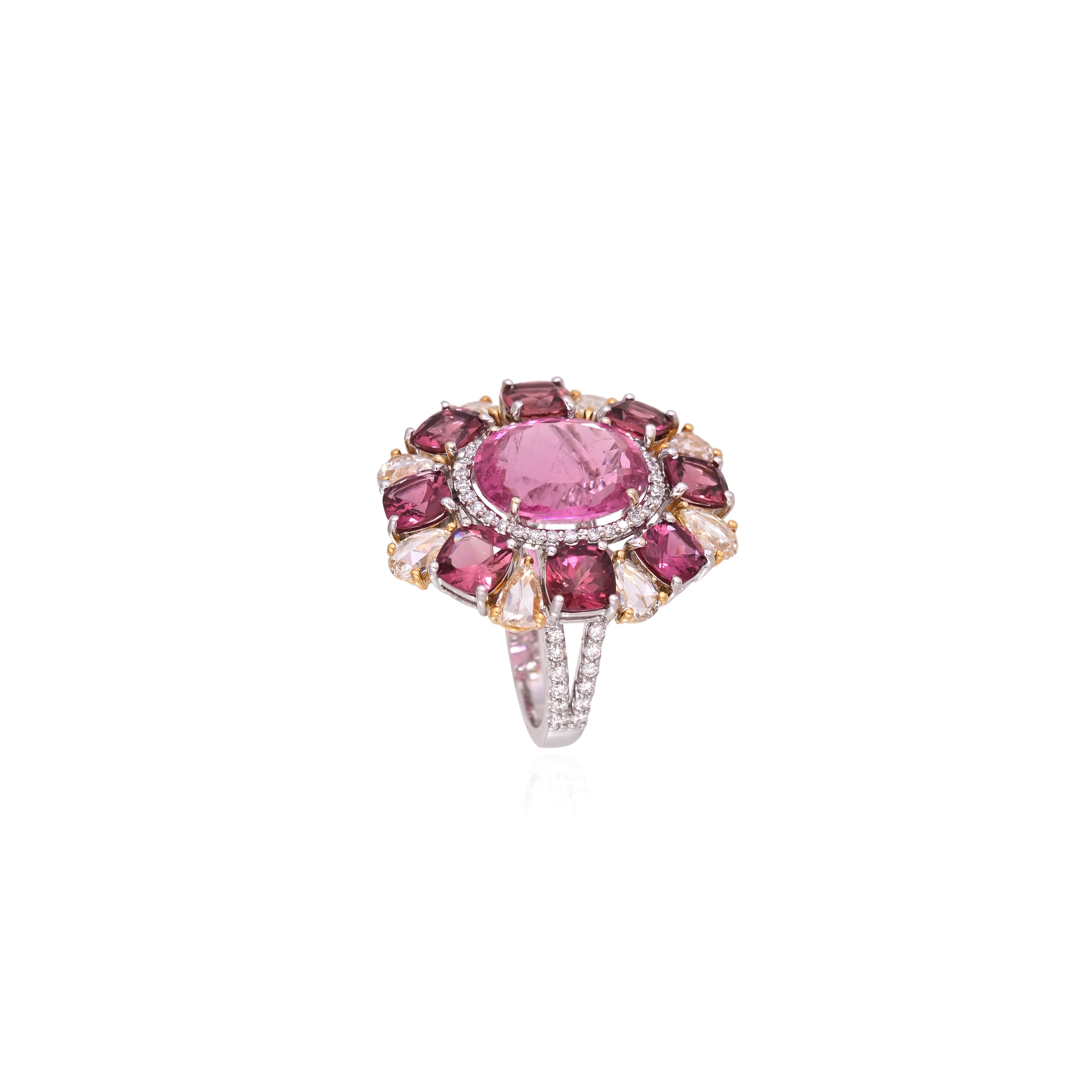 Set in 18K Gold, 10.28 carats Rubellite & Yellow Rose Cut Diamonds Cocktail Ring For Sale 6
