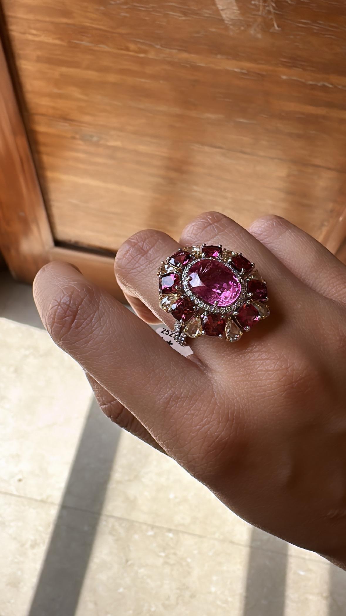 Set in 18K Gold, 10.28 carats Rubellite & Yellow Rose Cut Diamonds Cocktail Ring For Sale 3