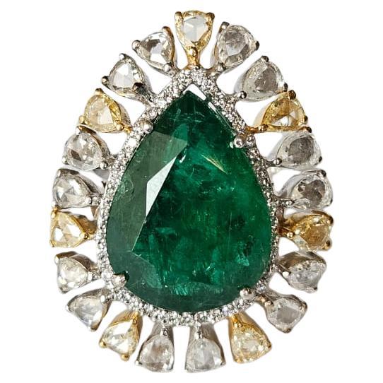Set in 18K Gold, 10.40 carats Zambian Emerald & Rose Cut Diamond Engagement Ring
