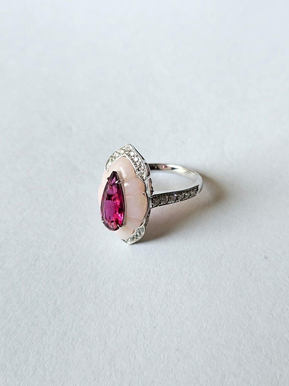 Set in 18K Gold, 1.05 carats, Rubellite, Pink Opal & Diamonds Engagement Ring For Sale 5