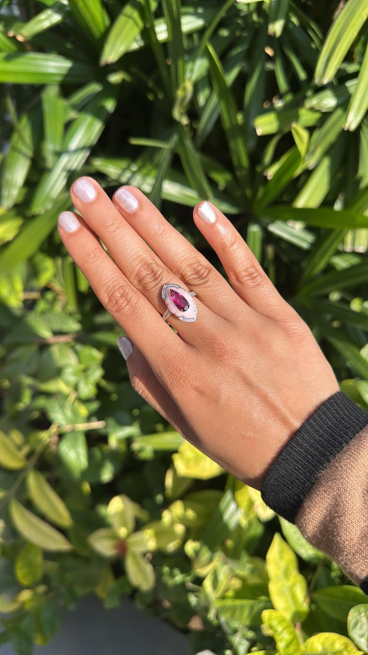 Set in 18K Gold, 1.05 carats, Rubellite, Pink Opal & Diamonds Engagement Ring For Sale 1