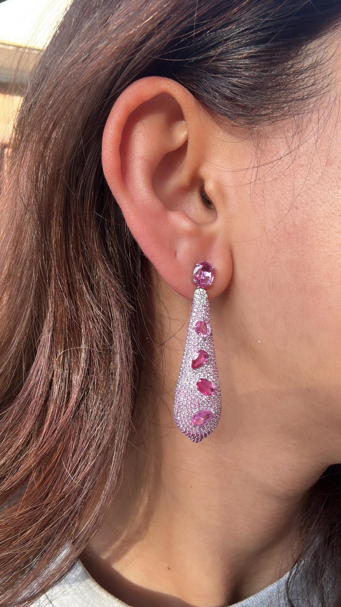 Boucles d'oreilles chandelier en or 18 carats, saphirs roses de Ceylan de 10,56 carats et diamants en vente 6