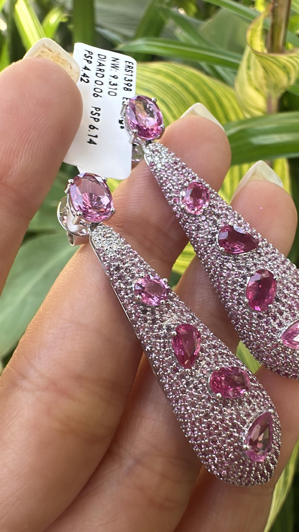 Boucles d'oreilles chandelier en or 18 carats, saphirs roses de Ceylan de 10,56 carats et diamants Unisexe en vente