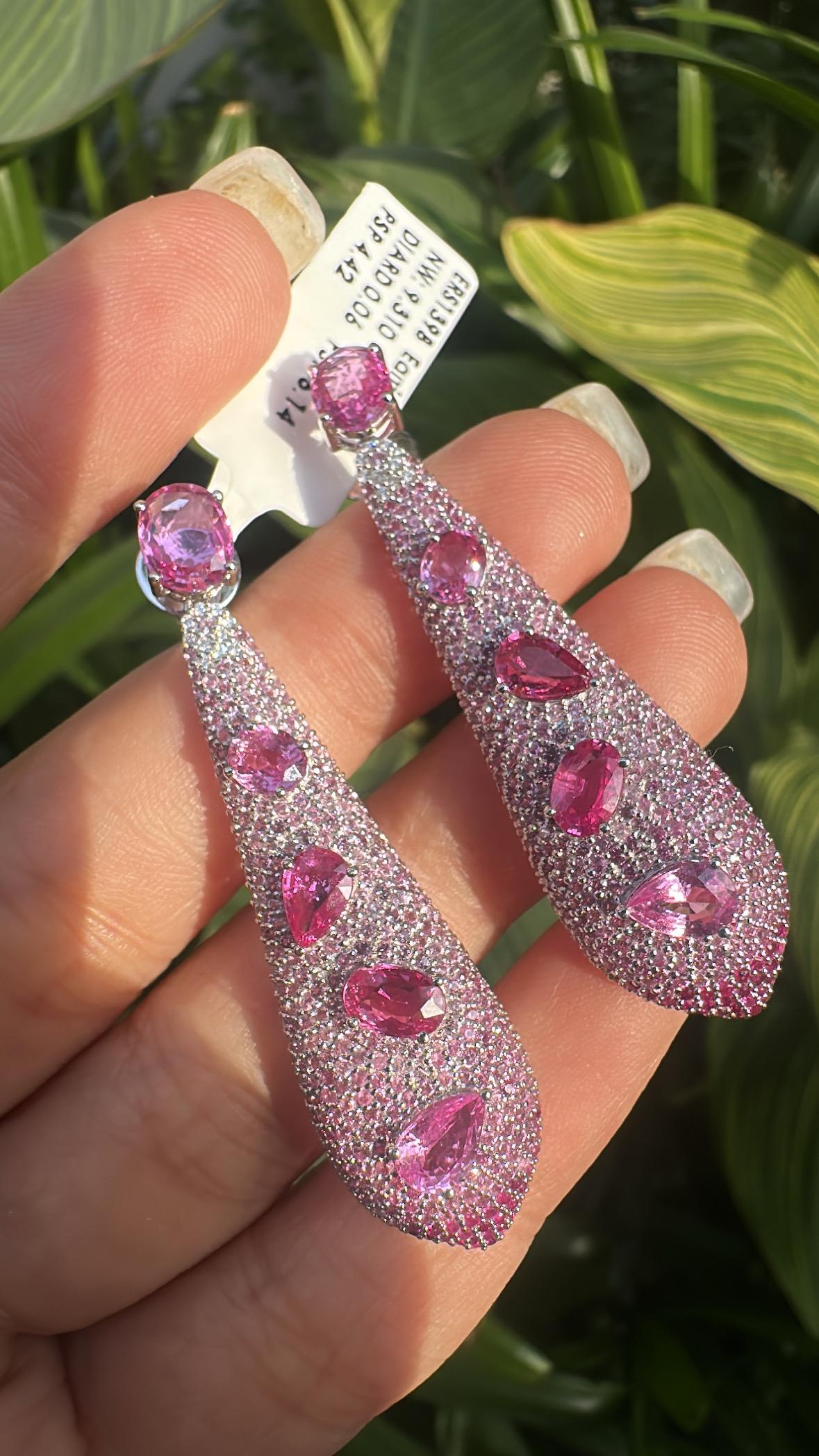 Boucles d'oreilles chandelier en or 18 carats, saphirs roses de Ceylan de 10,56 carats et diamants en vente 3