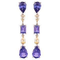 Ohrringe aus 18 Karat Gold, 10,65 Karat, Tansanite und gelbe Diamanten, baumelnd