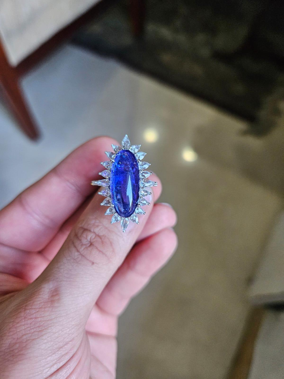 Women's or Men's Set in 18K Gold, 10.88 carats, Tanzanite & Rose Cut Diamonds Dome Cocktail Ring For Sale