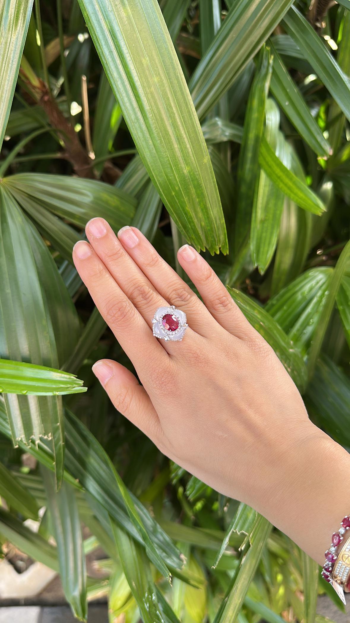 Bague de fiançailles en or 18 carats, 1,20 carats, Rubellite, Calcédoine et Diamants en vente 4