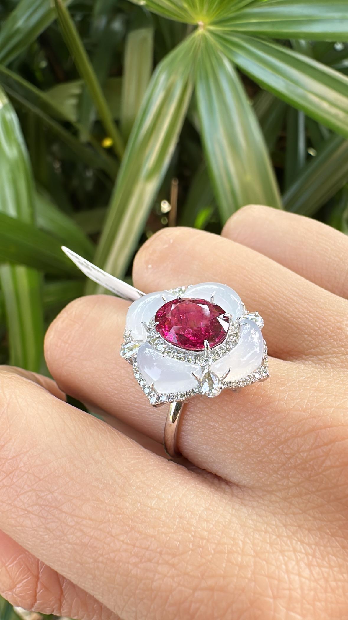 Bague de fiançailles en or 18 carats, 1,20 carats, Rubellite, Calcédoine et Diamants en vente 5