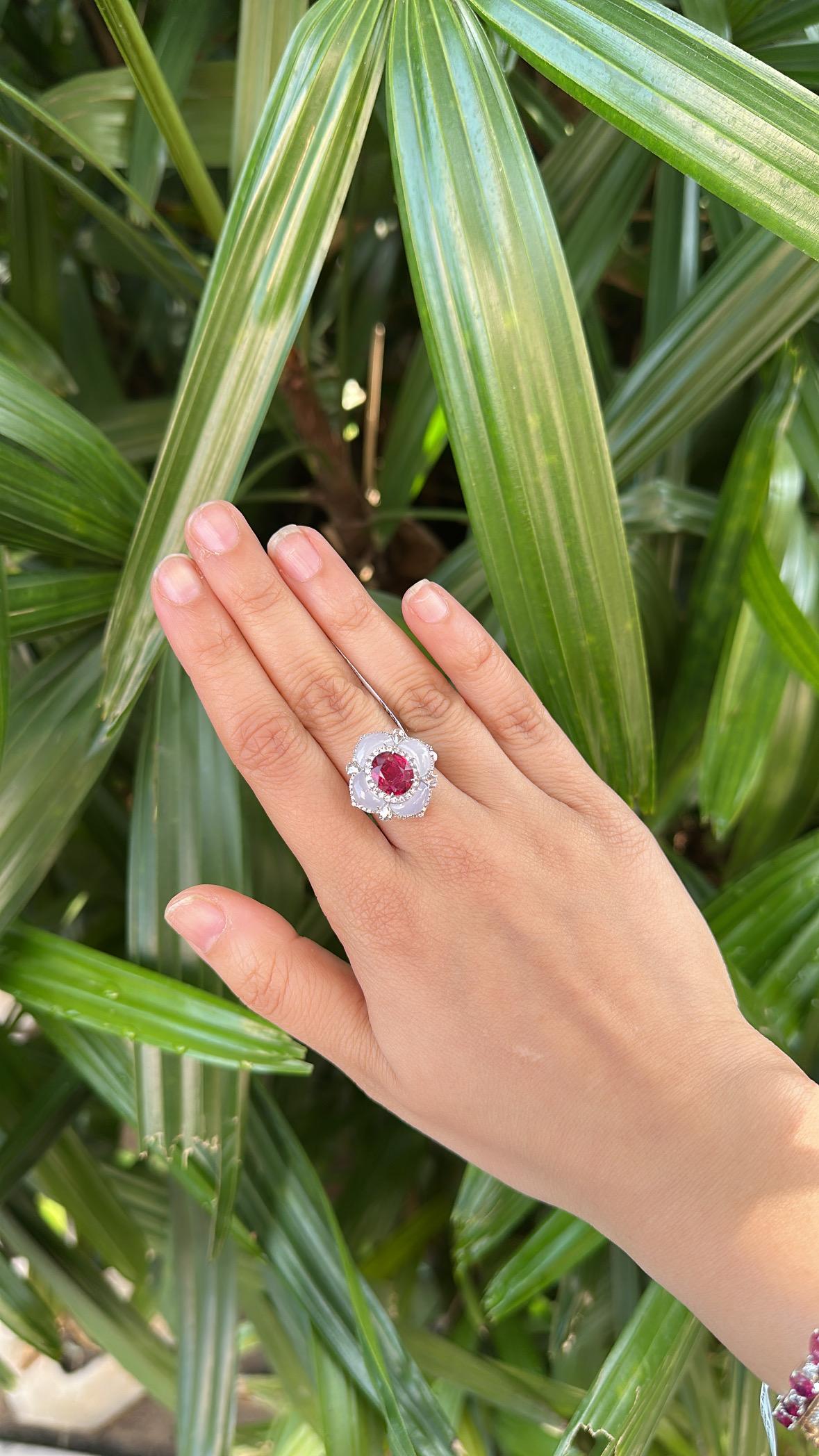 Bague de fiançailles en or 18 carats, 1,20 carats, Rubellite, Calcédoine et Diamants en vente 6