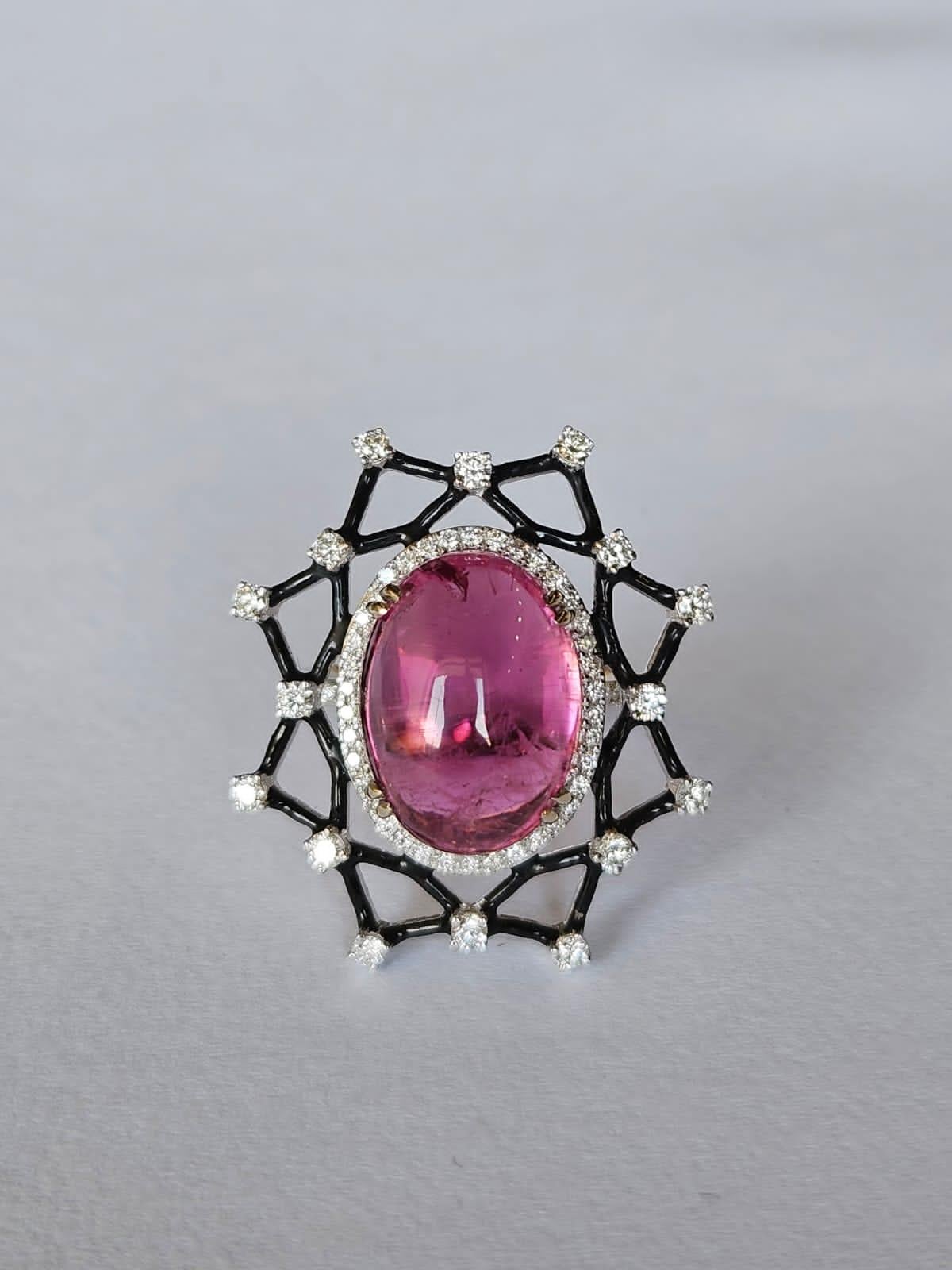 Set in 18K Gold, 12.18 carats, Tourmaline, Black Enamel & Diamonds Cocktail Ring In New Condition For Sale In Hong Kong, HK