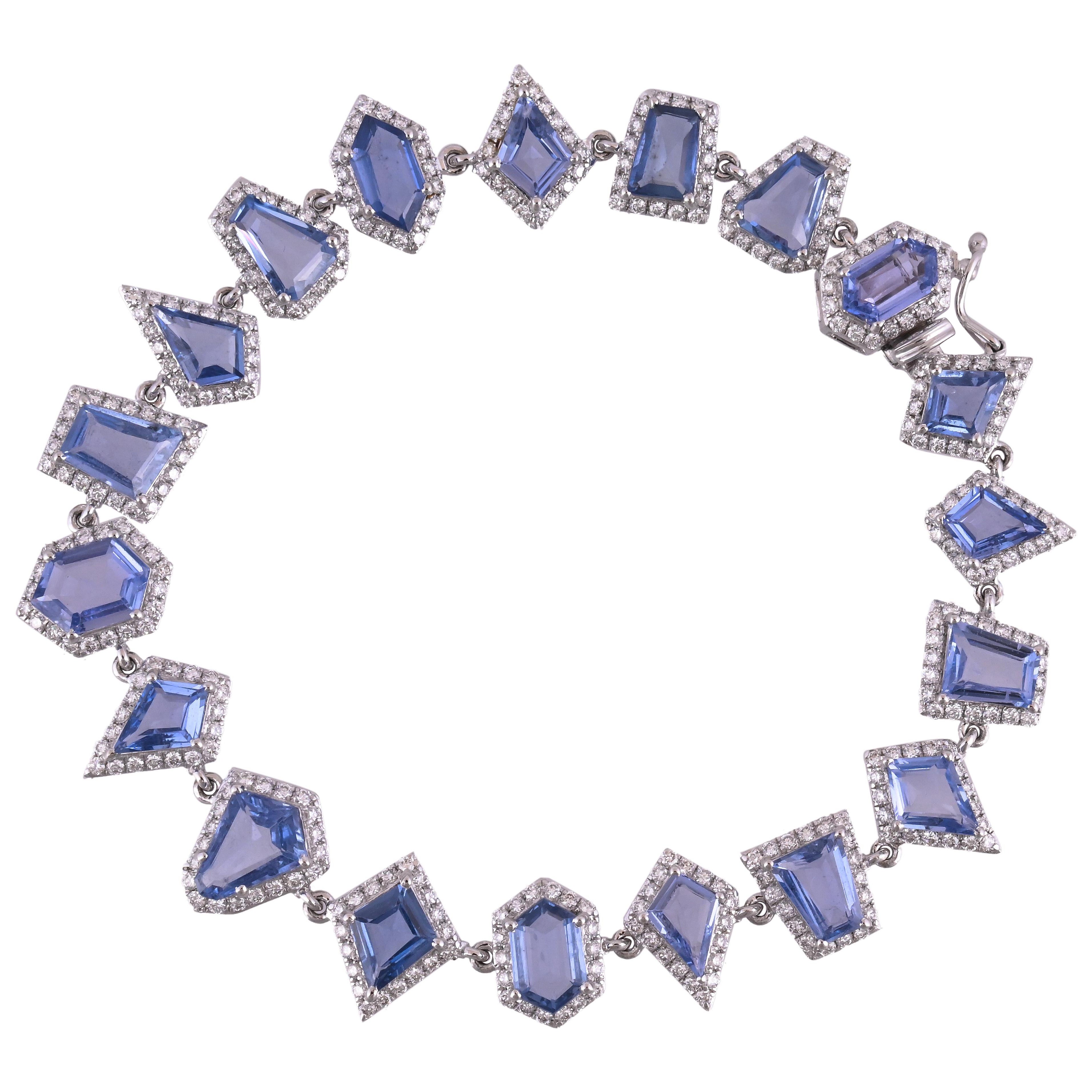 Pulsera moderna engastada en oro de 18 quilates, 12,83 quilates, zafiros azules de Ceilán y diamantes en venta