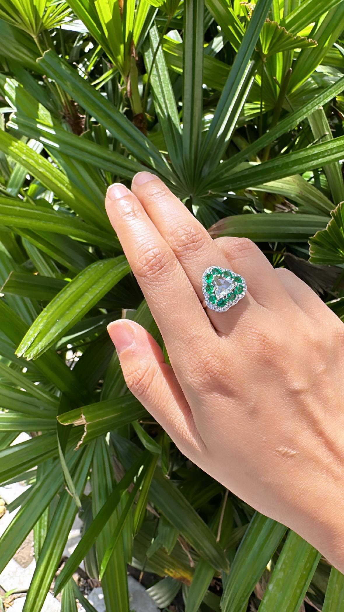 Set in 18K Gold, 1.31 carat Emerald & Rose Cut Diamonds Engagement Ring 1