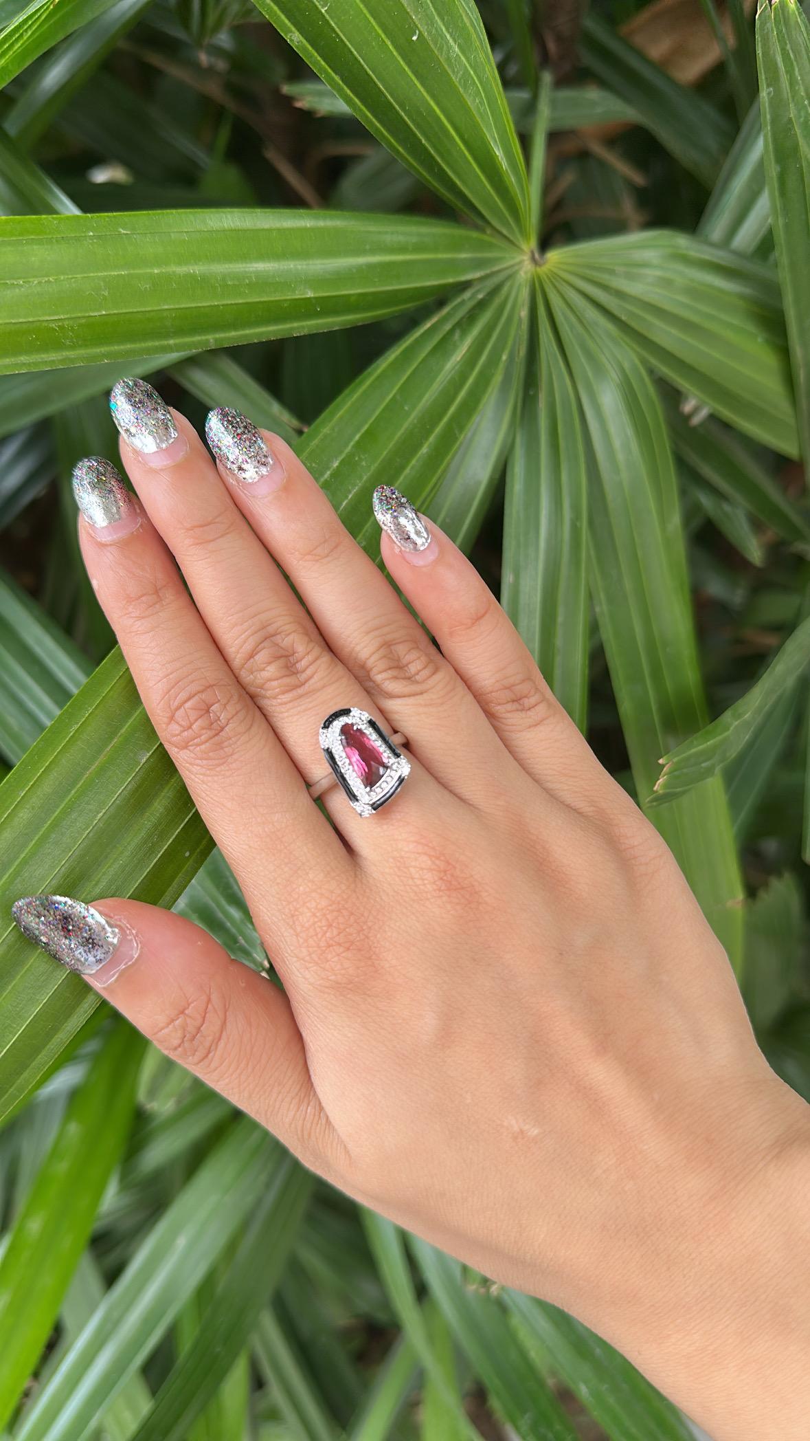 Bague cocktail en or 18 carats, 1,33 carats, tourmaline, émail noir et diamants en vente 3