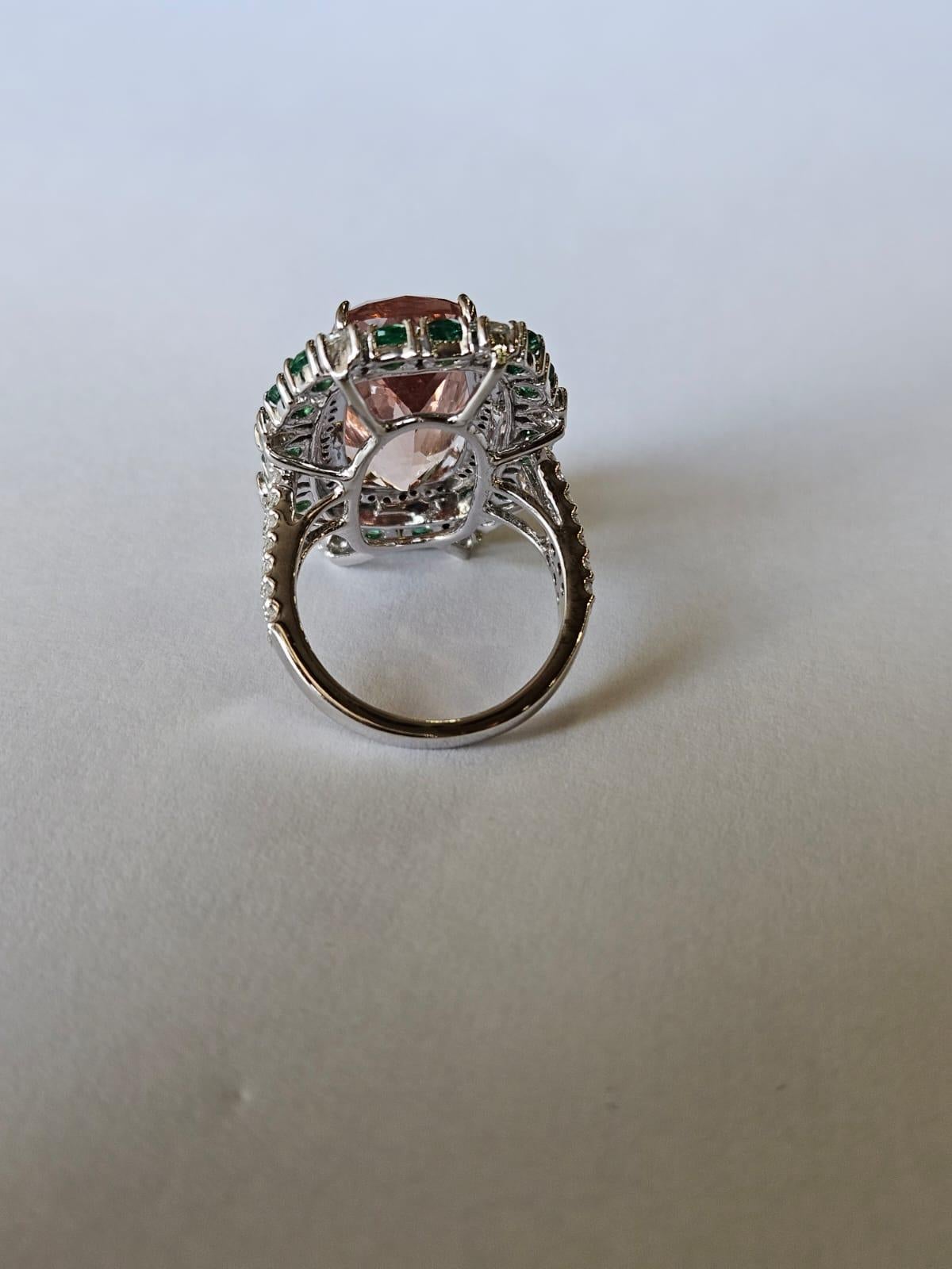 Art Deco Set in 18K Gold, 13.37 carat Morganite, Emerald & Rose cut Diamond Cocktail Ring For Sale