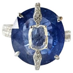 Set in 18K Gold, 13.38 carats, Blue Sapphire & Rose Cut Diamonds Engagement Ring