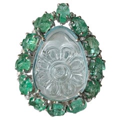 Anello da cocktail con acquamarina, smeraldo e diamante, in oro 18 carati, 13,39 carati intagliati