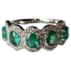 Set in 18K Gold, 1.37 carats, natural Zambian Emerald & Diamonds Band Ring