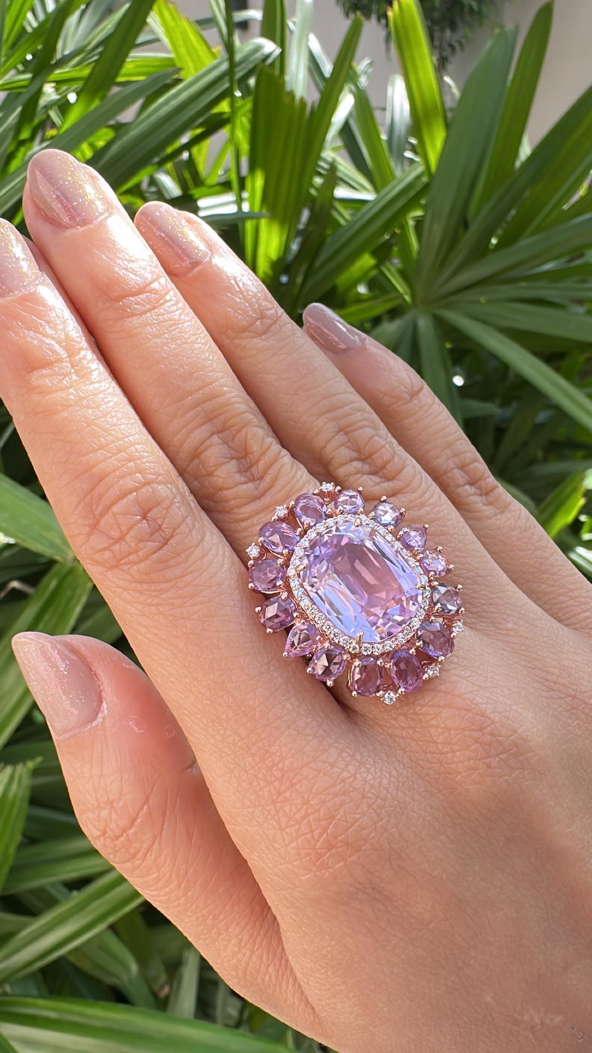 Set in 18K Gold, 13.75 carats, Kunzite, Pink Sapphires & Diamonds Cocktail Ring 2