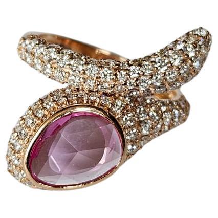 Set in 18K Gold, 1.39 carats Ceylon Pink Sapphire & Diamonds Cocktail Ring