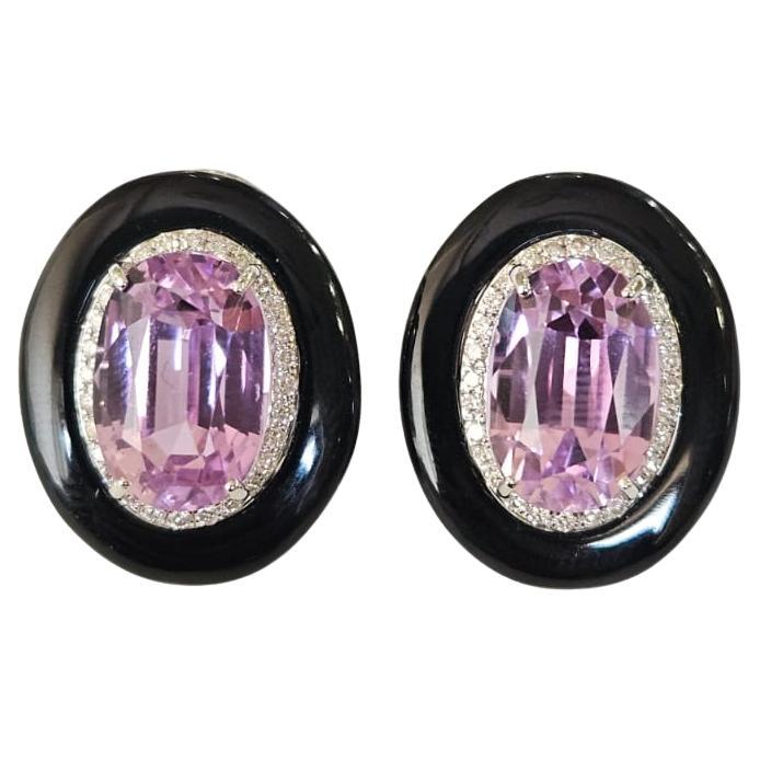 Set in 18K Gold, 15.09 carat, Kunzites, Black Onyx 
Diamonds Stud Earrings For Sale