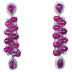 Orecchini pendenti in oro 18 carati, 15,48 carati, rubino del Mozambico e diamanti