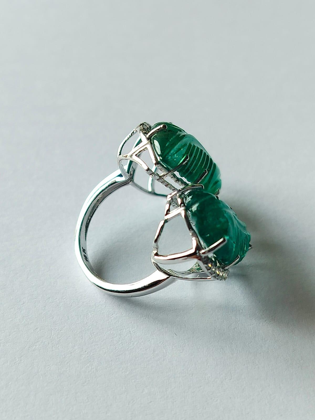 Cabochon Set in 18K Gold, 17.14 carats Zambian carved Emerald & Diamonds Cocktail Ring For Sale