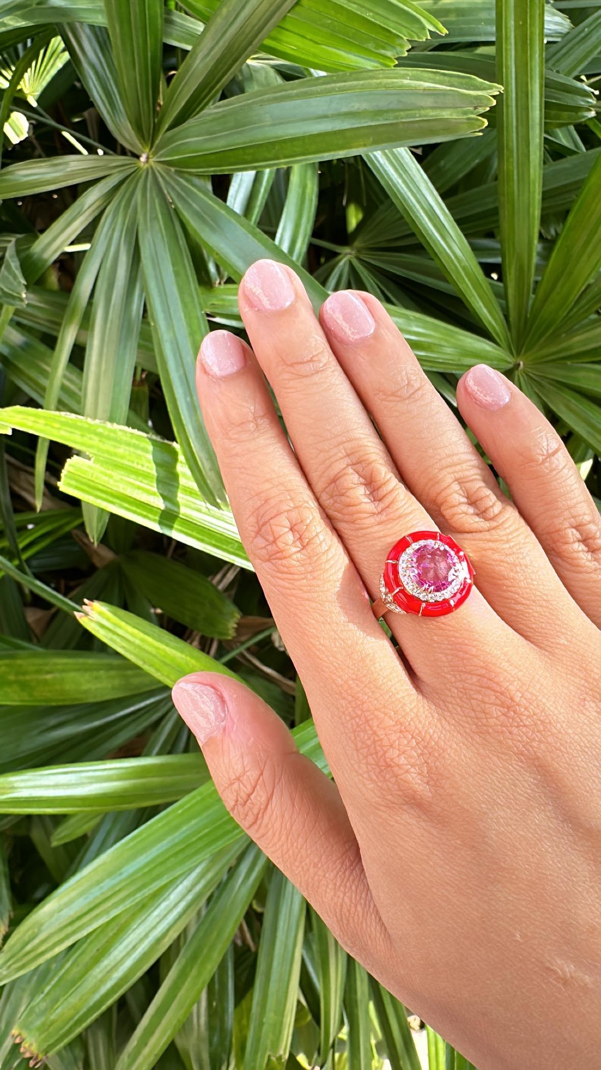 Set in 18K Gold, 1.76 carat Pink Sapphire, Orange Enamel & Diamond Cocktail Ring For Sale 2