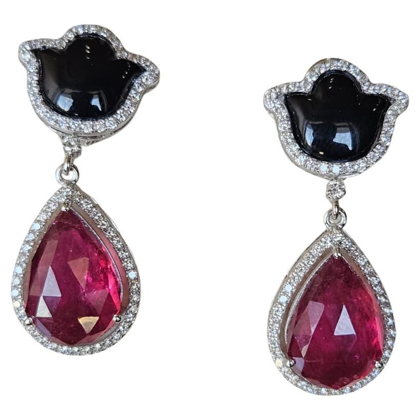 Set in 18K Gold, 18.73 carats Tourmaline, Black Onyx & Diamonds Drop Earrings