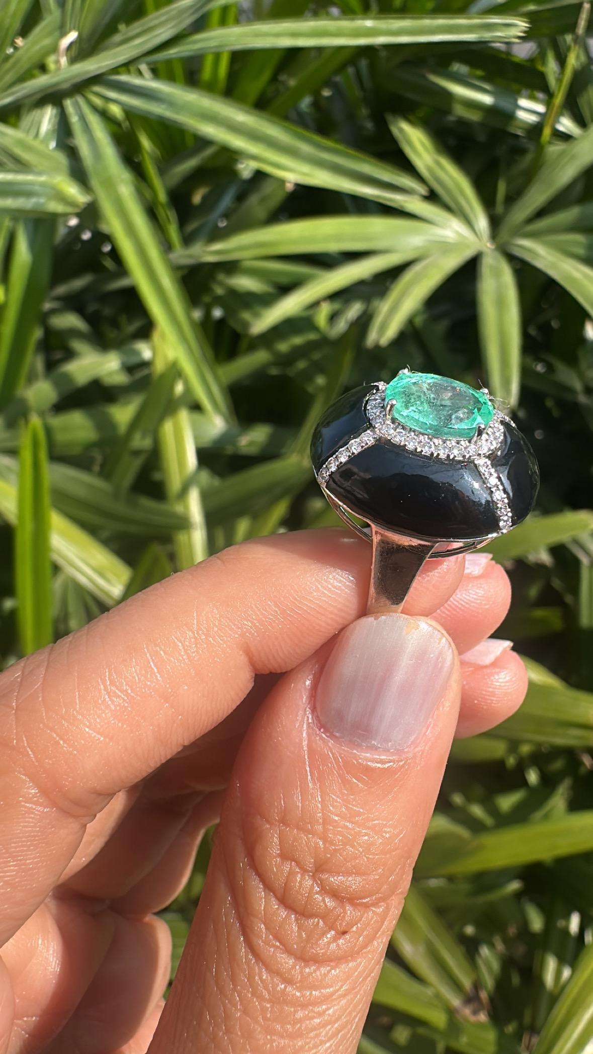 Cocktailring aus 18 Karat Gold, 1,89 Karat natürlichem Smaragd, schwarzem Onyx und Diamant für Damen oder Herren im Angebot