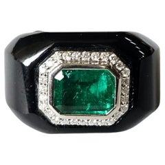 Set in 18K Gold, 1.92 carat Zambia Emerald, Black Onyx & Diamond Engagement Ring