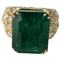 Set in 18K Gold, 19.97 carats, Zambian Emerald 
Rose Cut Diamonds Cocktail Ring