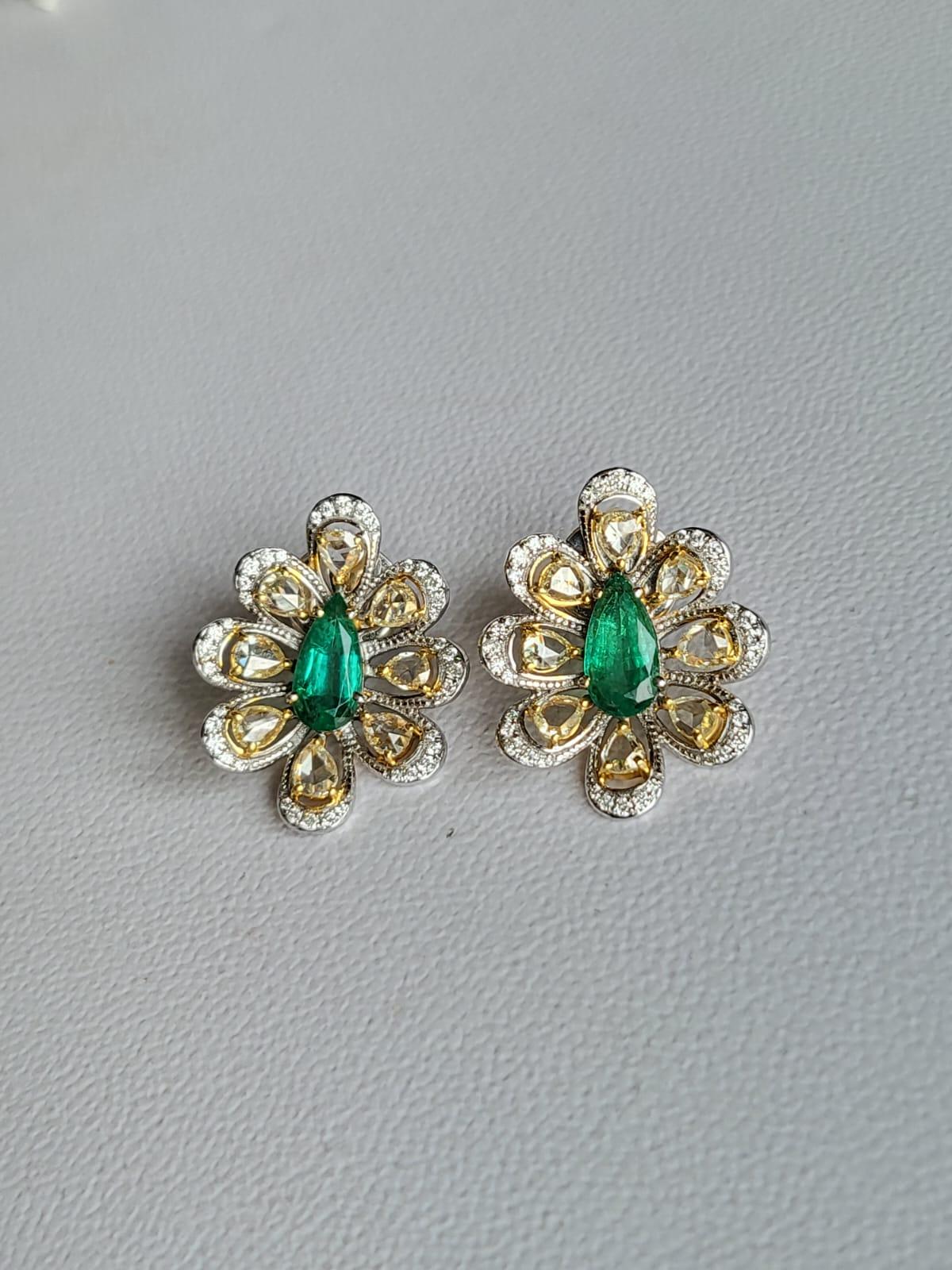 Women's or Men's Set in 18K Gold, 2.12 Carats, Zambian Emerald & Rose Cut Diamonds Stud Earrings For Sale